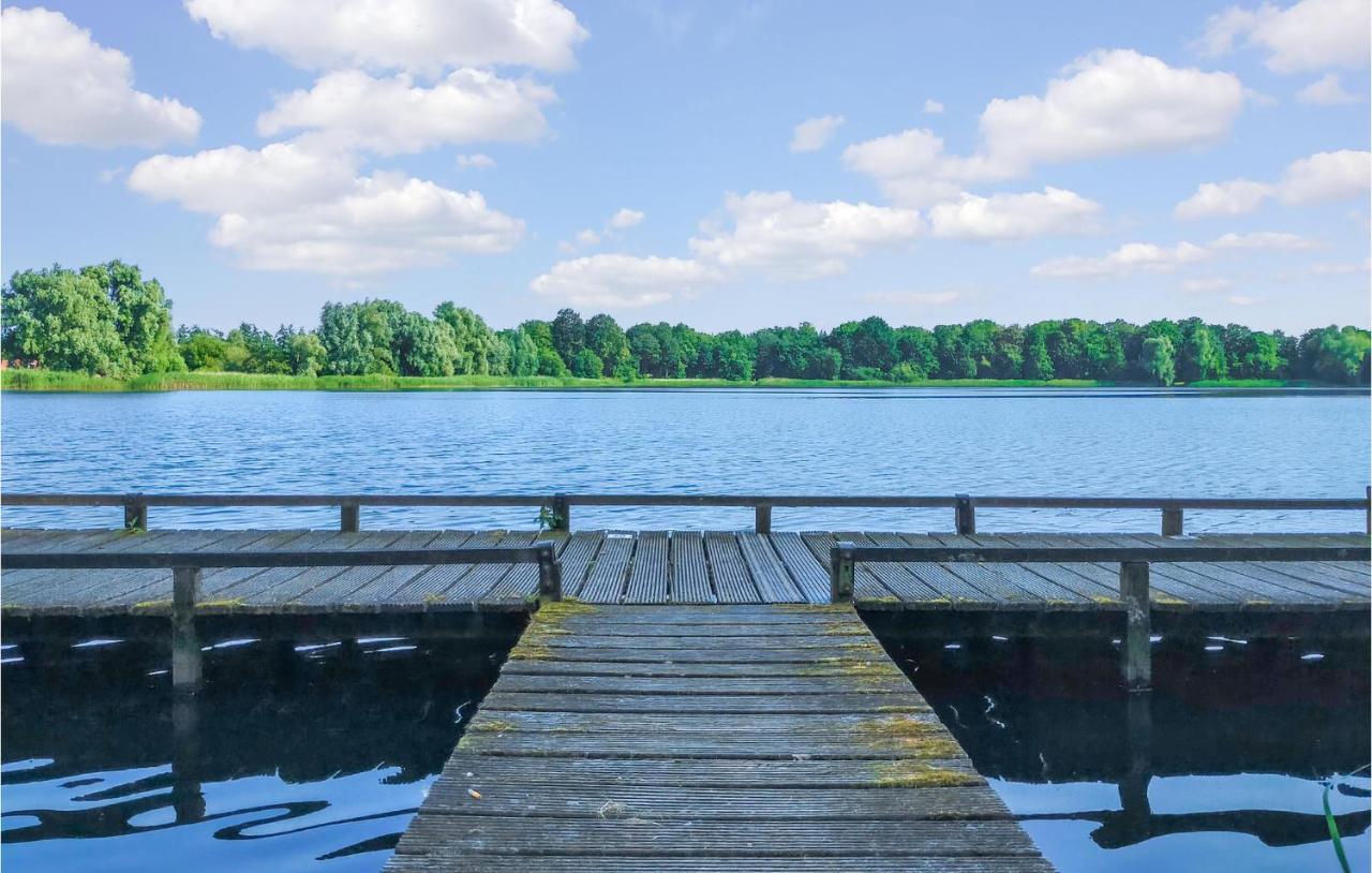 Nice home in Heinkenszand with Outdoor swimming pool, Sauna&1 Bedrooms Buitenkant foto
